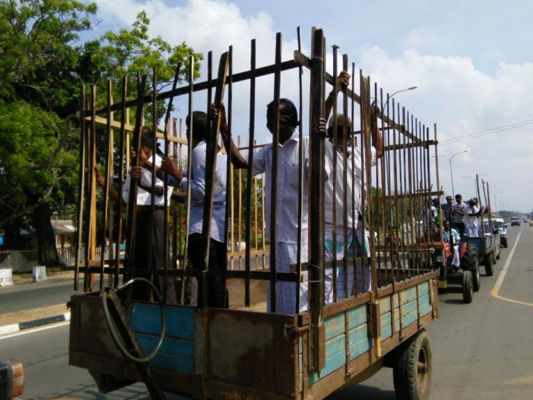 ජායාරෑප කතාව: මැයි දිනයේ දෙමළ පණිවිඩය