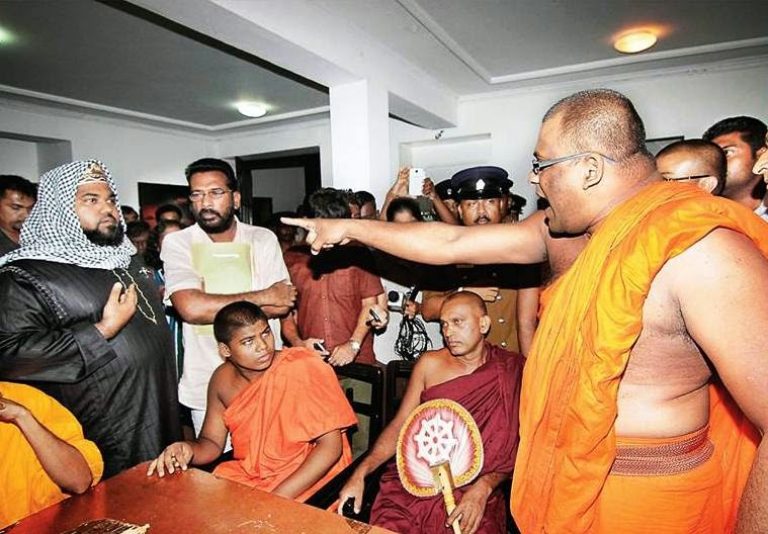 ඥණසාරට සමාව දුන්නොත් එය අධිකරණයට හා නීතිපති දෙපාර්ථමේන්තුවට බියකරු බලපෑමක් – ප්‍රජාතන්ත්‍රවාදය සඳහා නීතිඥයෝ