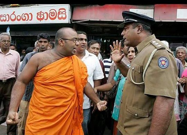 ගම්මන්පිලගේ භීක්ෂු නායක බියගම සූසීලගේ අශ්සීල කෙරුවාව