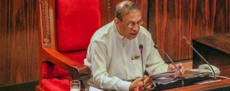 කතානායක ජයසූරියගෙන් සිරිසේනට පිළිතුරක්! : ‘මෙන්න ඔබට අමතක ඇත්ත.’