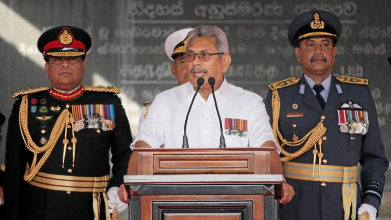 අපනයන නිශ්පාදන කම්හල් දිගටම වැඩකරවන ‌ලෙස ජනාධිපති කාර්යාලය හමුදාපතිට උපදෙස් දෙයි!