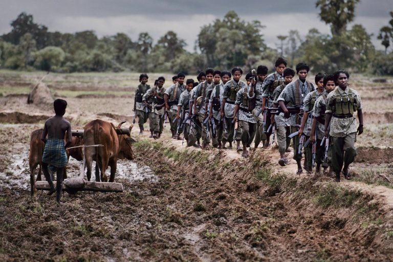 එල්ටීටීඊයේ ළමා සොල්දාදුවන් සිටියේ නැහැ; ඒ ජායාරූප නාටකවලින් ගත් ඒවා.- කරුණා අම්මාන්