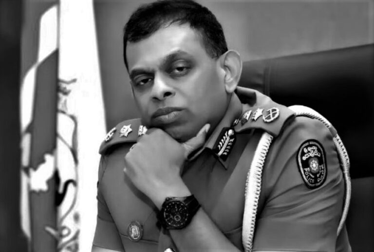 තවත් පොලිස් ලොක්කෙක් නීති කඩයි: ඩීඅයිජී දේශබන්දු ක්‍රිකට් මණ්ඩලයෙන් මසකට ලක්ෂ එකහමාර ගානේ අරං!