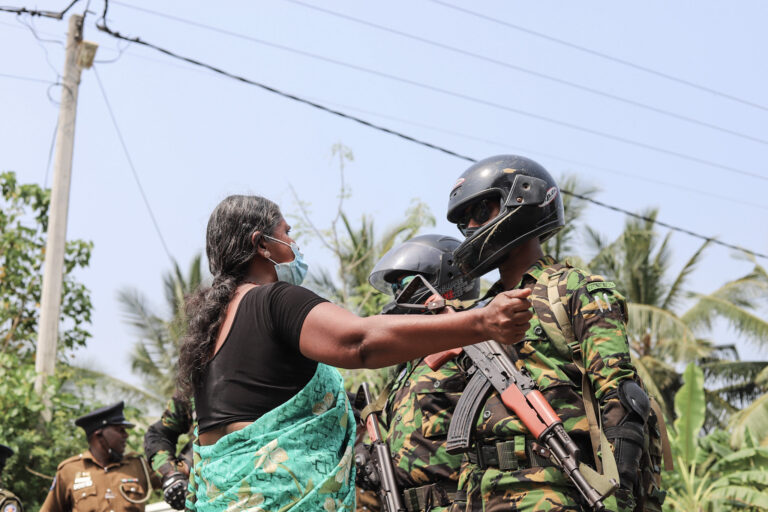 සමාජ දේශපාලන ප්‍රජාතන්ත්‍රීයකරණයට නොපෙනෙන උතුරේ යුද කරණය – සුනන්ද දේශප්‍රිය