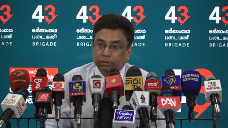අත්‍යවශ්‍ය සහ අත්‍යවශ්‍ය නොව ශල්‍යකර්ම තීන්දුව ගත්තේ කව්ද? කුමන පිරිසක්ද?  හේතුවක් කුමක්ද? සෞඛය ඇමැති අඥානයෙක්!
