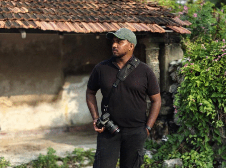 පොලිස් නිලධාරීන් 04 දෙනෙක් පැය 07 ජායාරූප මාධ්‍යවේදී කුමනන්ගෙන් ප්‍රශ්න  කිරීම භයානක පූර්වාදර්ශයක්.