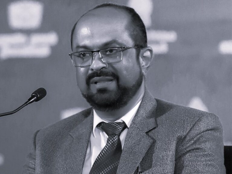 බලය, වගවීම හමු වන විට: ඇමතිවරයෙකු අපරාධ චෝදනාවලට ලක් වූ විට ශ්‍රී ලංකා ආණ්ඩුව කළ යුතු දේ –  ලයනල් බෝපගේ