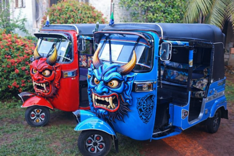 තර්ජන ගර්ජන සහ සංචාරකයින් සූරාකෑම මධ්‍යයේ නීතියේ ආධිපත්‍යය ක්‍රියාත්මක කරන ලෙස PickMe පොලිසියට කියයි!